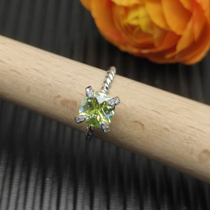 David Yurman 8mm Four-Prong Green Diamond Ring