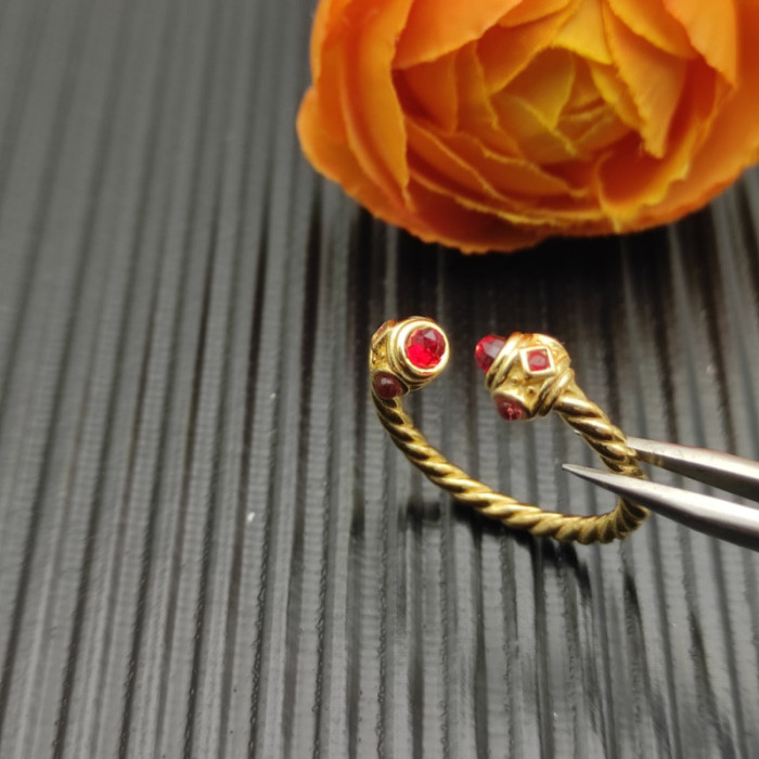 David Yurman 2.3mm Gold Renaissance Red Diamond Pavé Ring